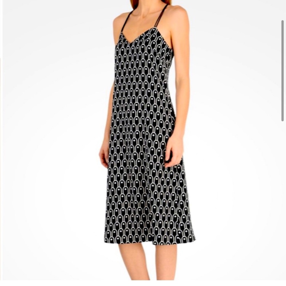Armani Exchange A/X scallop pattern black and white midi dress in size 6.